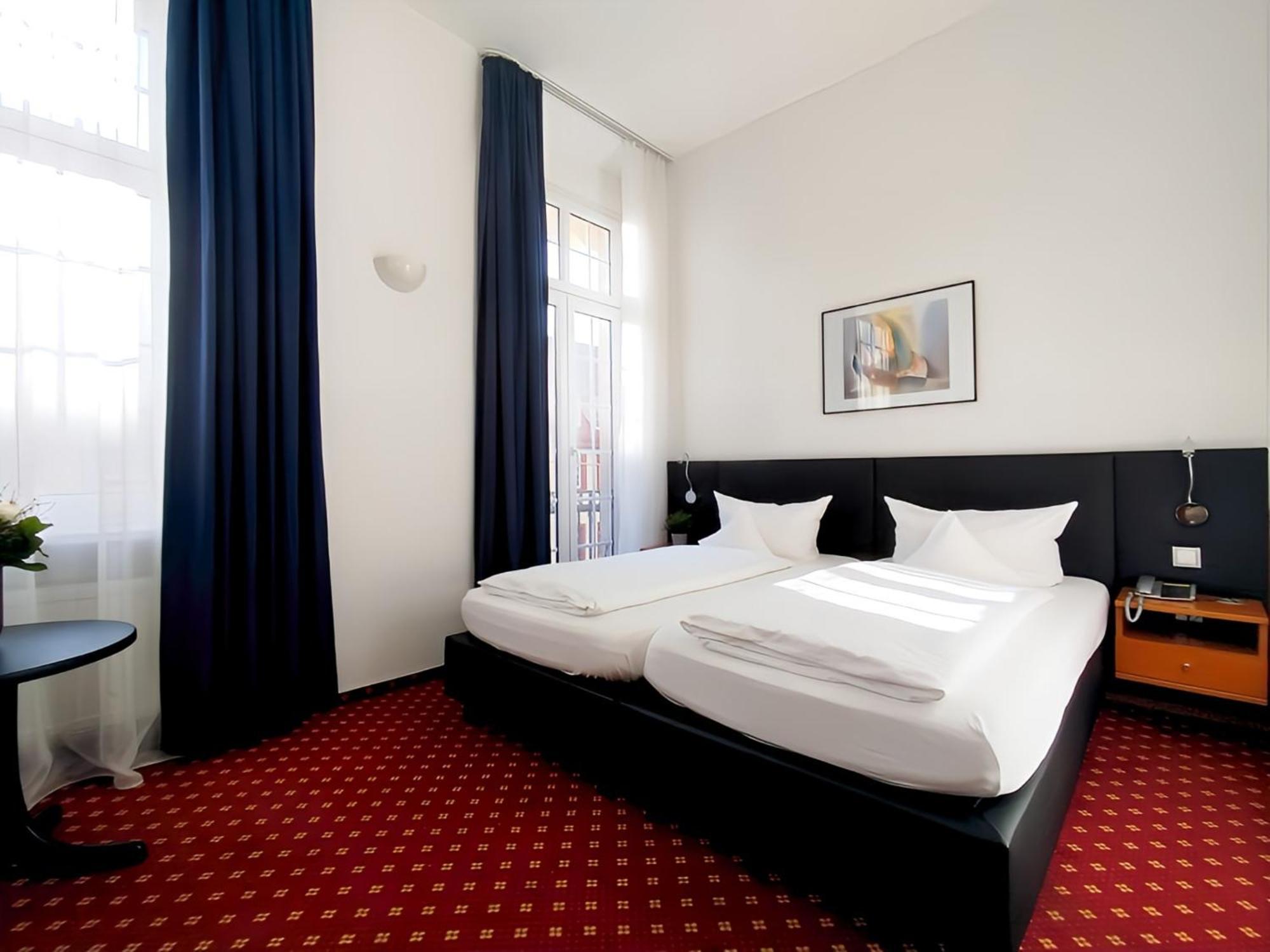 Hotel Schwert Rastatt Exterior foto